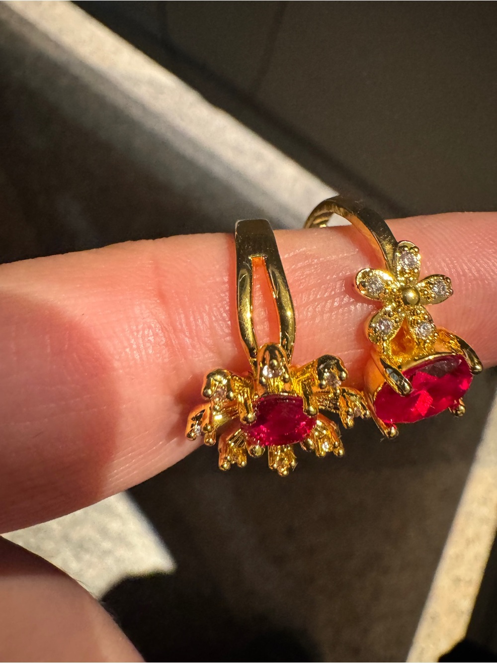 2 Rings Red Crystal Flower Rings - Women Jewelry - Picture 3 of 10